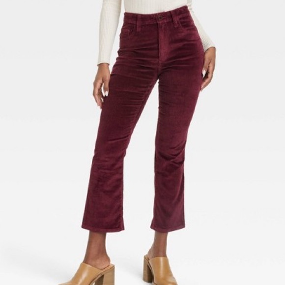 Women's High-Rise Corduroy Bootcut Jeans - Universal Thread Burgundy. Size 0 - Picture 1 of 11